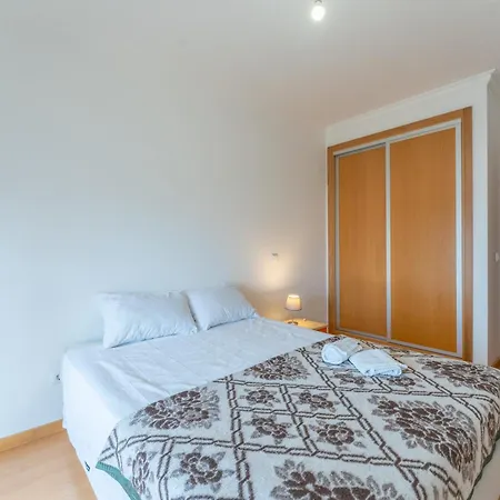 Апартаменты T2 Branquinho *